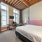 Hotel Karel De Stoute